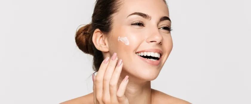 Jak dbać o cerę naczynkową, aby uniknąć podrażnień i zaczerwienienia