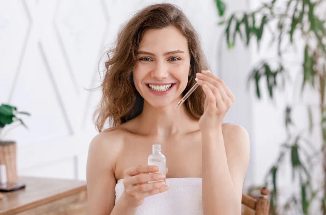 Kiedy stosować niacynamid, a kiedy kwas hialuronowy w pielęgnacji?