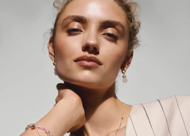 Jak zrobić prosty makijaż, aby wyglądać świeżo i naturalnie każdego dnia